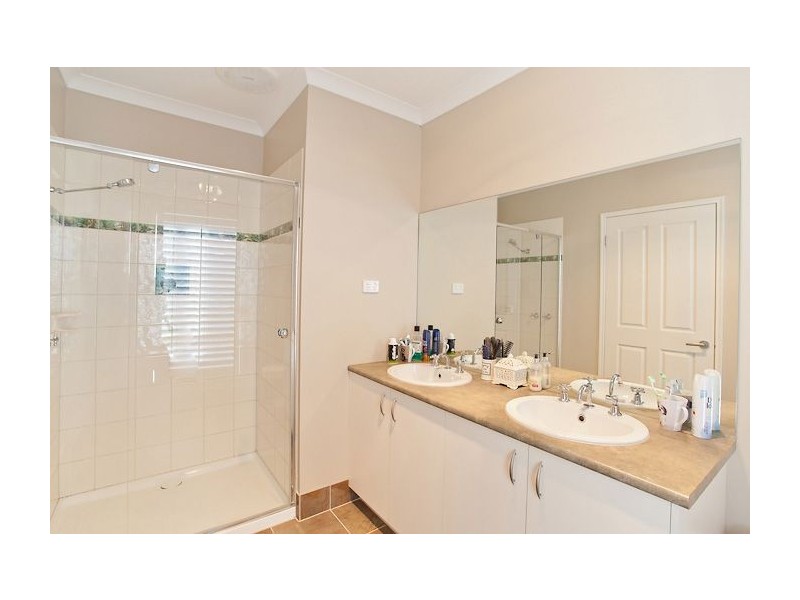 384 Cummins Road, Miners Rest VIC 3352