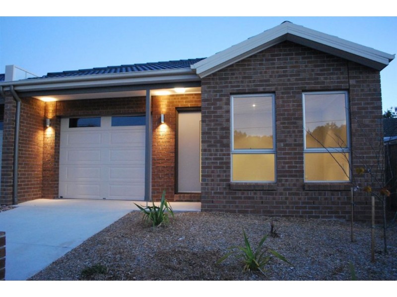 2A Maxlyn Avenue, Ballarat VIC 3350