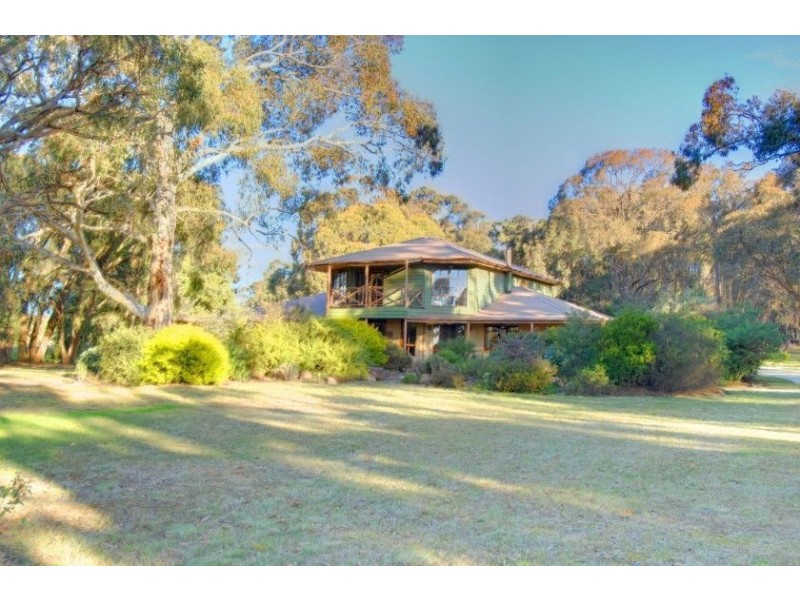 49 Thomas Road, Haddon VIC 3351