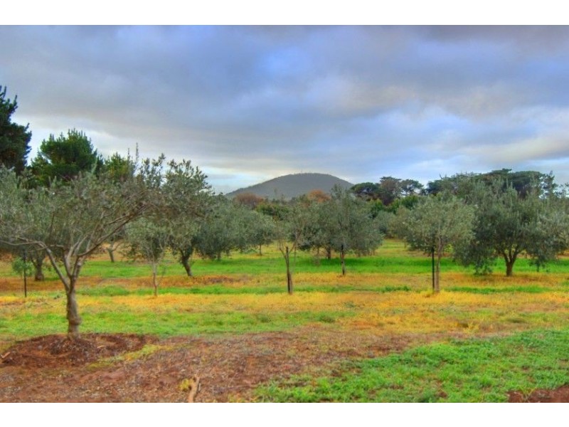 42 Kielys Road, Navigators VIC 3352