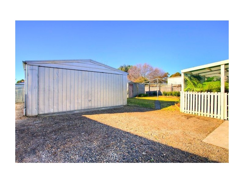 19 Verdon Street, Sebastopol VIC 3356