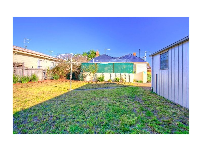 19 Verdon Street, Sebastopol VIC 3356