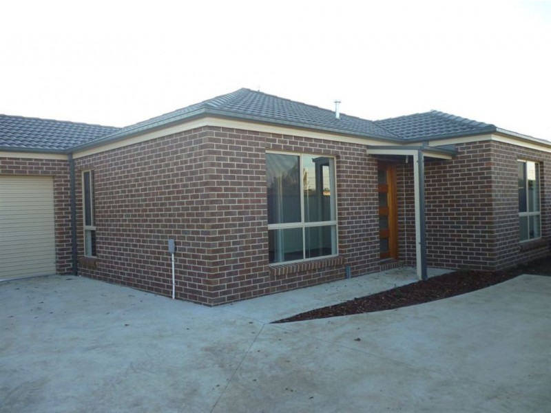 1/12 Edwards Street, Sebastopol VIC 3356