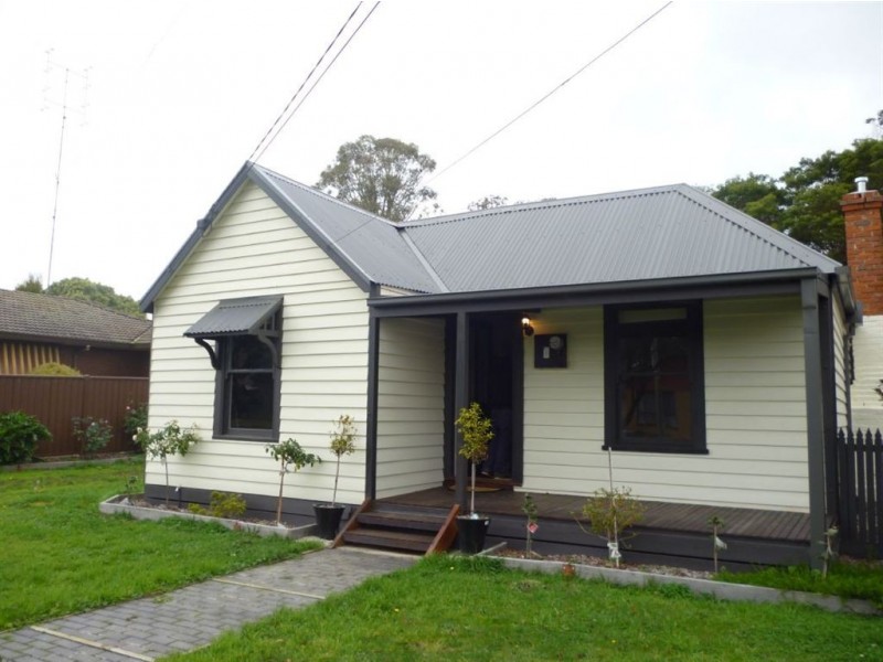20 Canterbury Street, Brown Hill VIC 3350