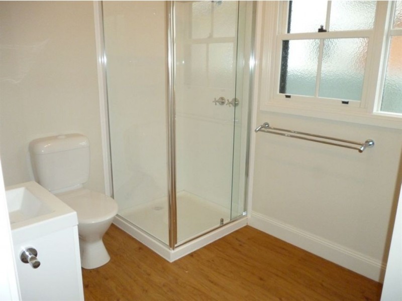 20 Canterbury Street, Brown Hill VIC 3350