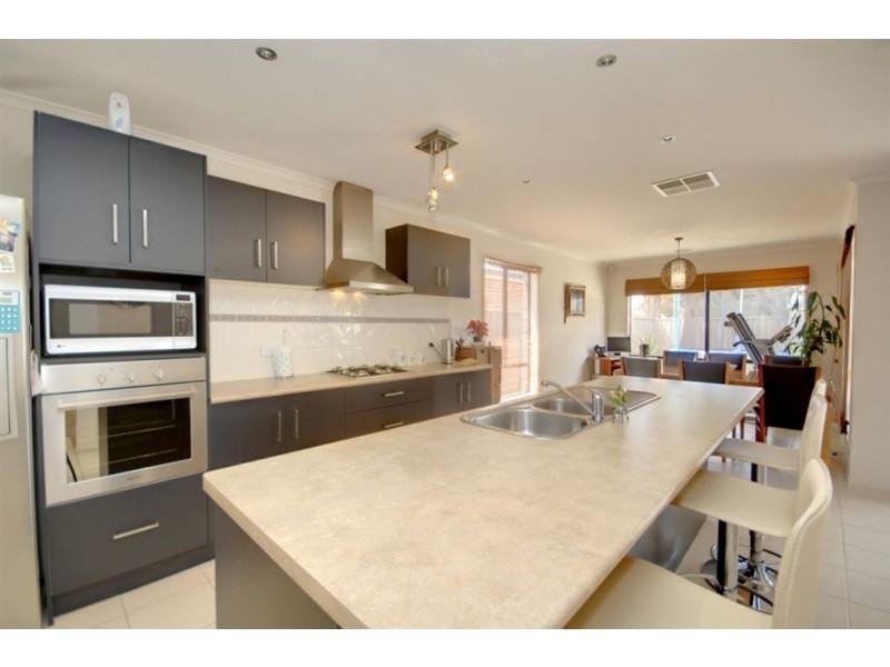 6 Parkgate Lane, Sebastopol VIC 3356