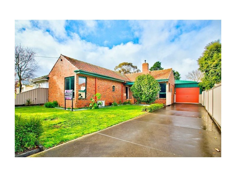 99 Rowlands Street, Sebastopol VIC 3356