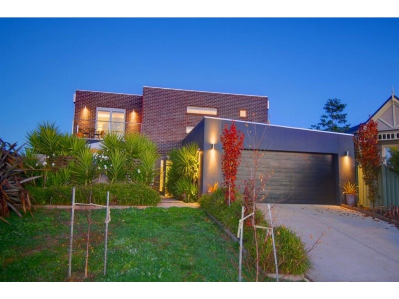 3 Lowry Crescent, Macarthur Park, Miners Rest VIC 3352