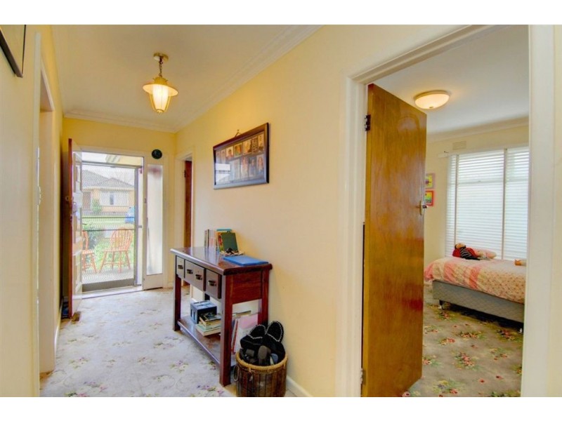 14 Elizabeth Street, Wendouree VIC 3355