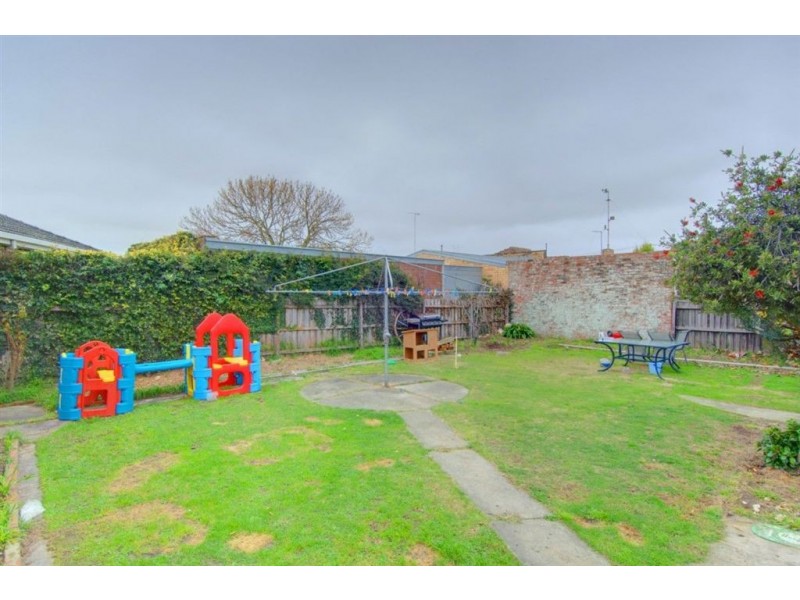 14 Elizabeth Street, Wendouree VIC 3355