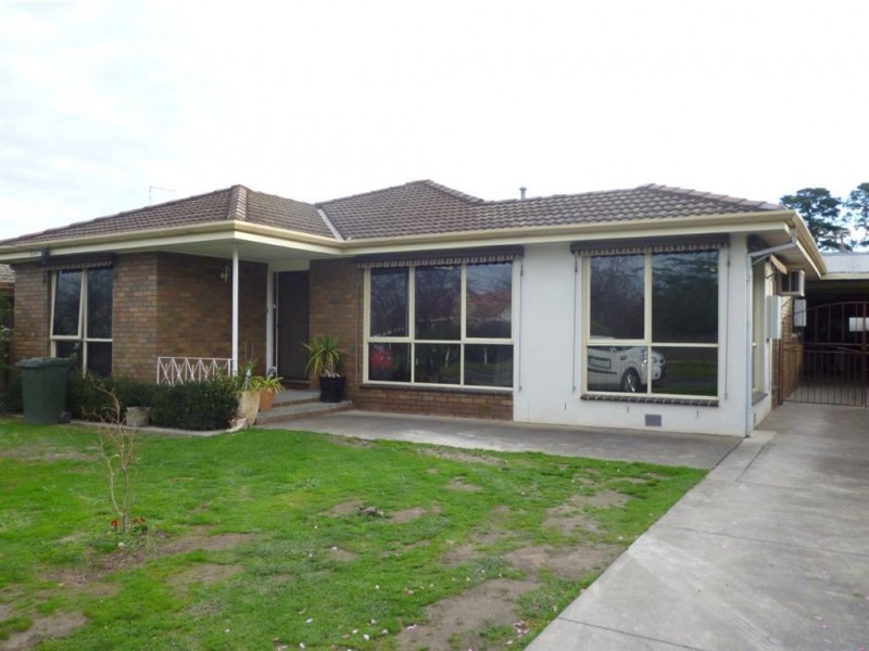 4 Hampden Street, Redan VIC 3350