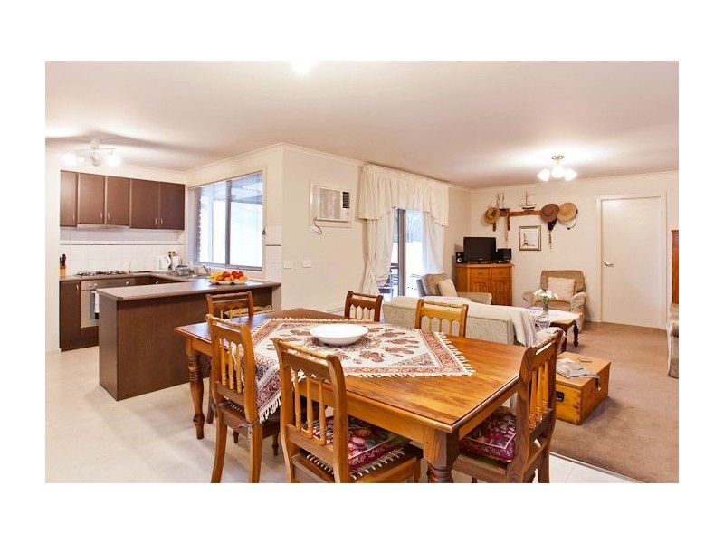 8 Pennyweight Place, Ballarat VIC 3350