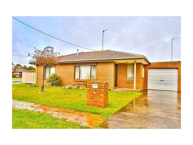 1/451 Forest Street, Wendouree VIC 3355