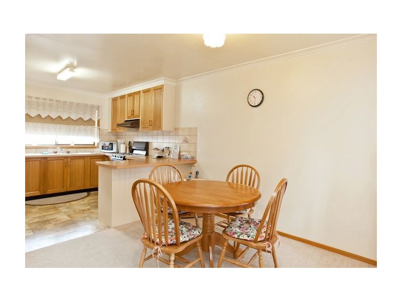 1/451 Forest Street, Wendouree VIC 3355