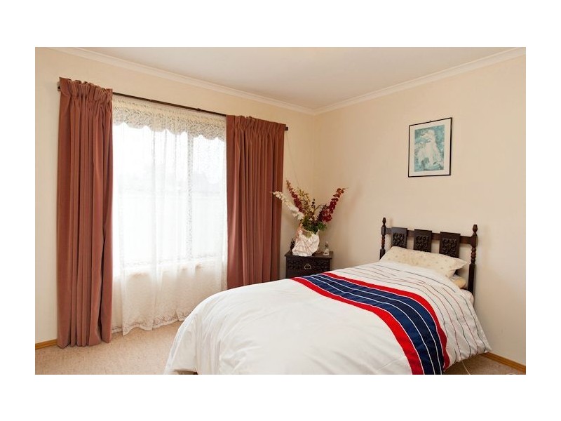 1/451 Forest Street, Wendouree VIC 3355