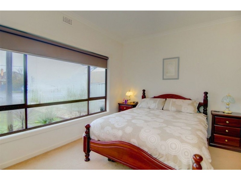 1020 Norman Street, Wendouree VIC 3355