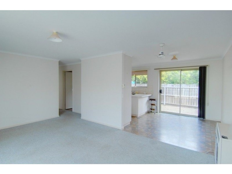 2/71 Hill Street, Sebastopol VIC 3356