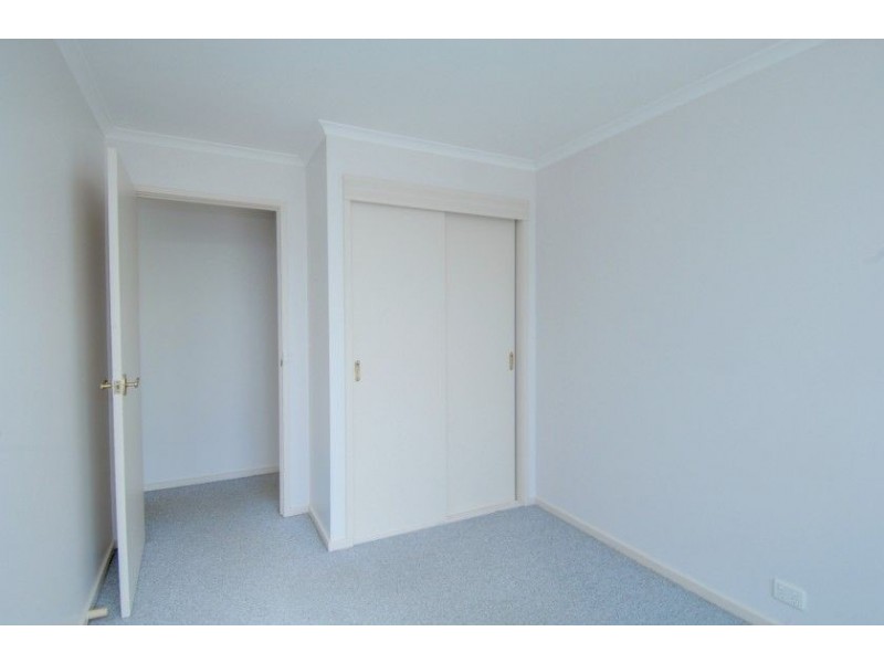 2/71 Hill Street, Sebastopol VIC 3356