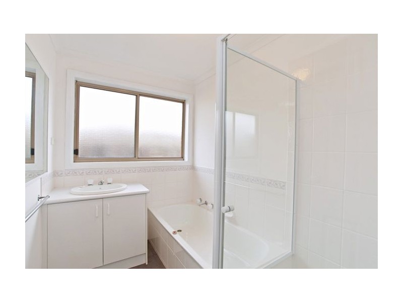 32 Lauderdale Avenue, Alfredton VIC 3350