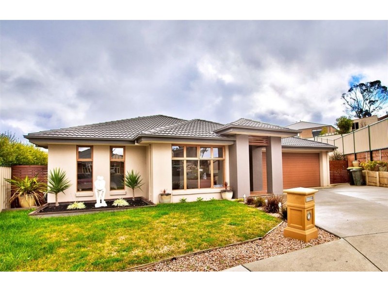 2 Liston Close, Ballarat VIC 3350