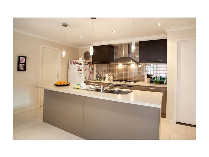 2 Liston Close, Ballarat VIC 3350