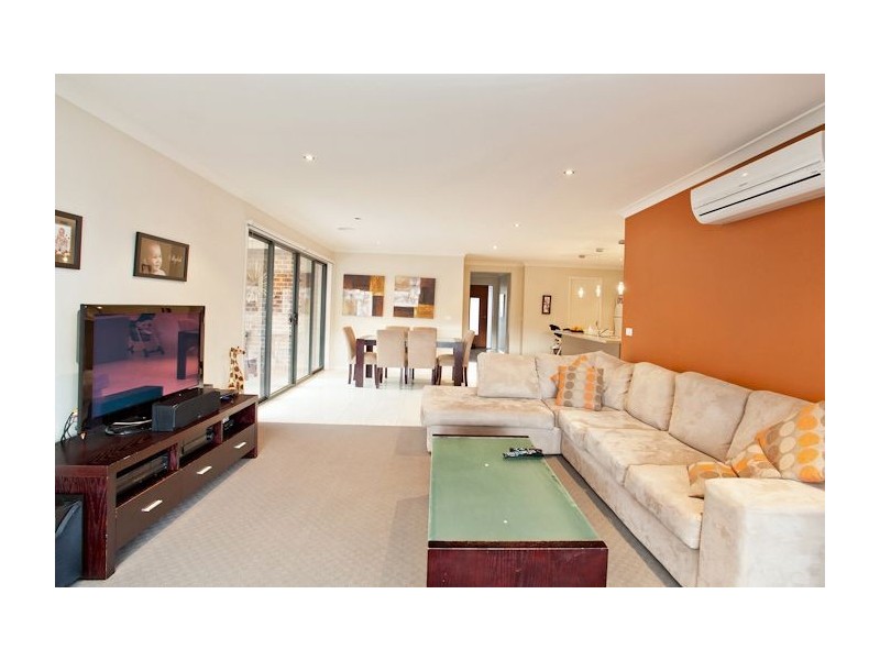 2 Liston Close, Ballarat VIC 3350