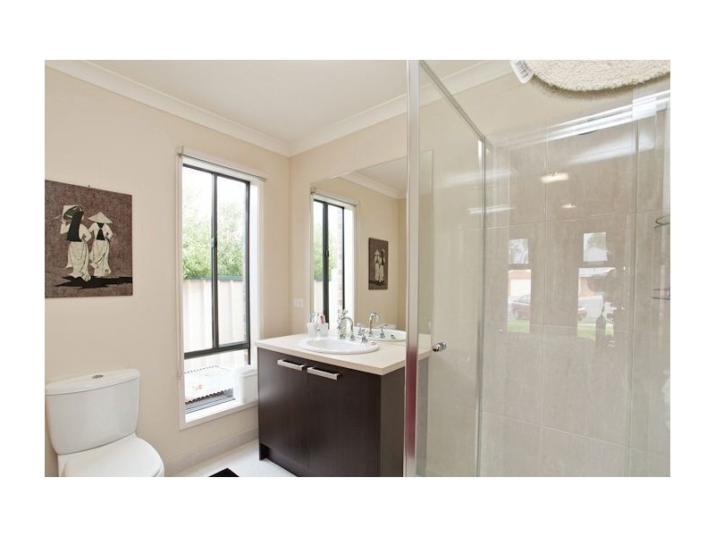 2 Liston Close, Ballarat VIC 3350