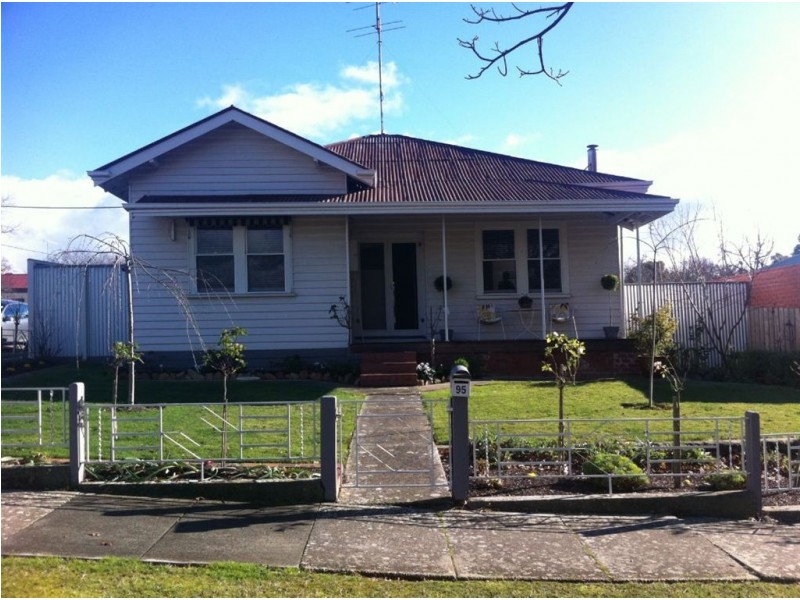 95 Napier Street, Creswick VIC 3363