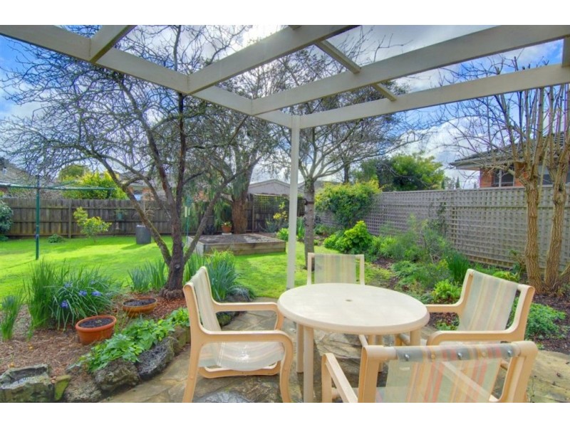 10 Corryong Court, Alfredton VIC 3350