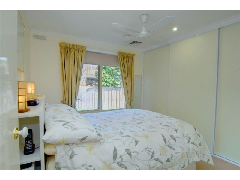 10 Corryong Court, Alfredton VIC 3350