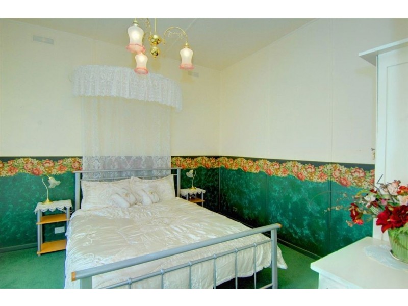 305 Urquhart Street, Ballarat VIC 3350