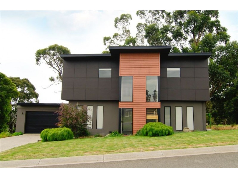 7 Augusta Drive, Creswick VIC 3363