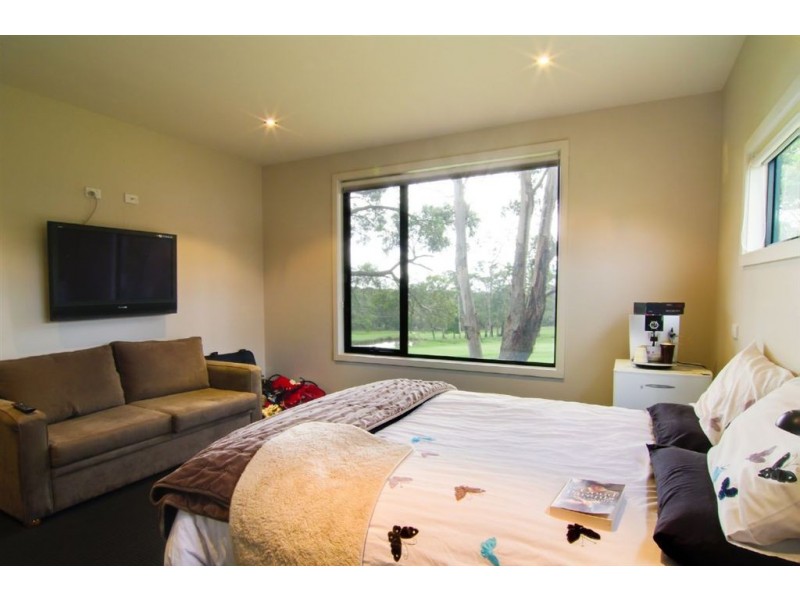 7 Augusta Drive, Creswick VIC 3363