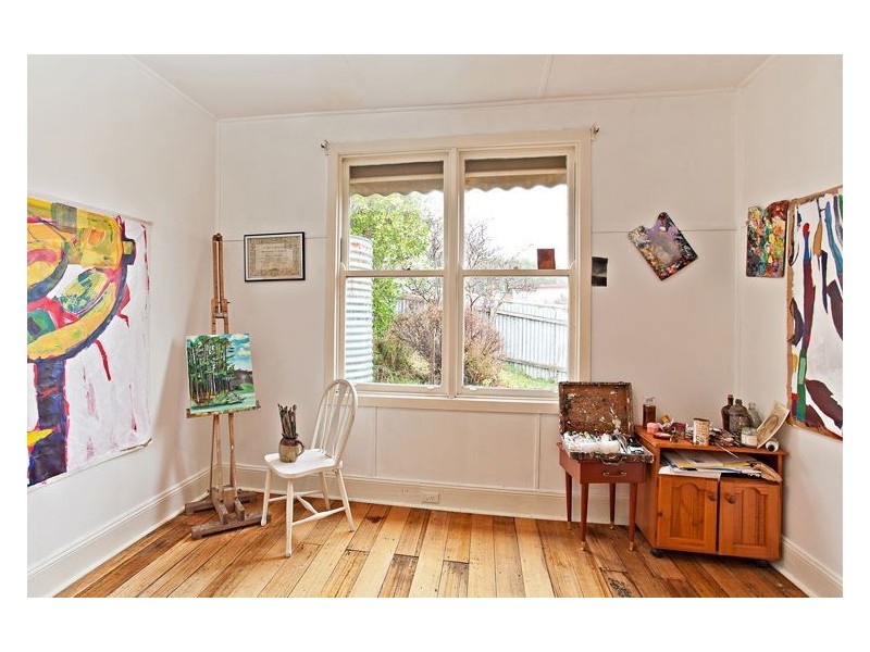 17 Melbourne Road, Creswick VIC 3363