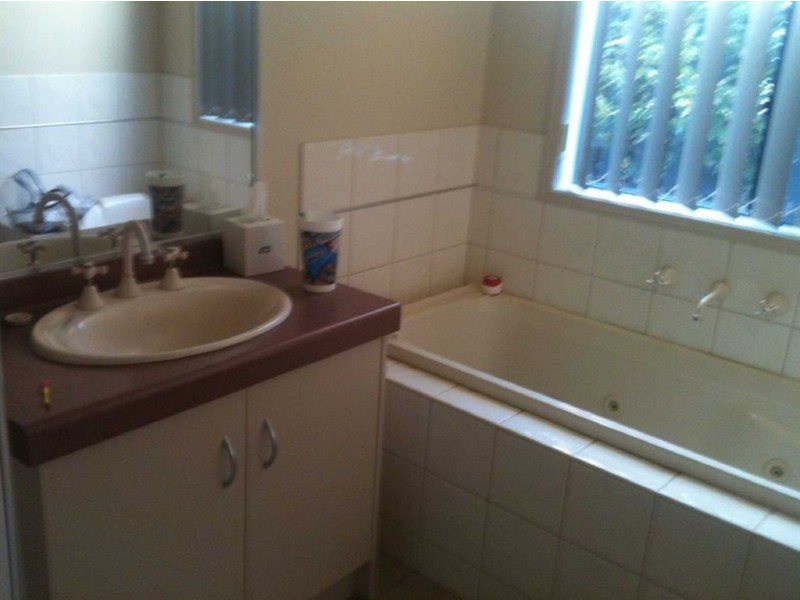 122 Duggan Street, Black Hill VIC 3350