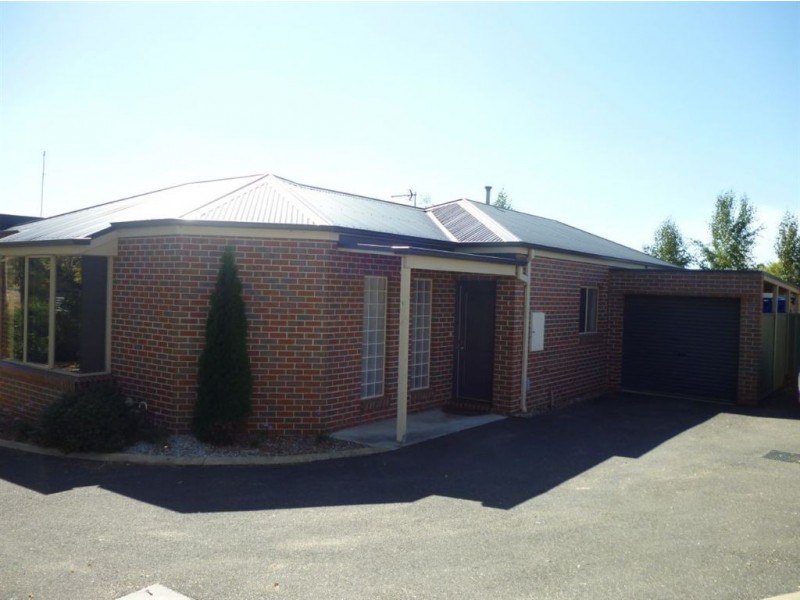 1/717A Bond Street, Mount Pleasant VIC 3350