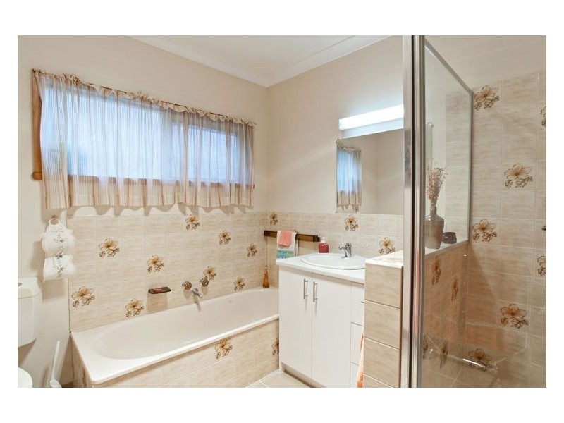 14 Hillcrest Road, Ballarat VIC 3350