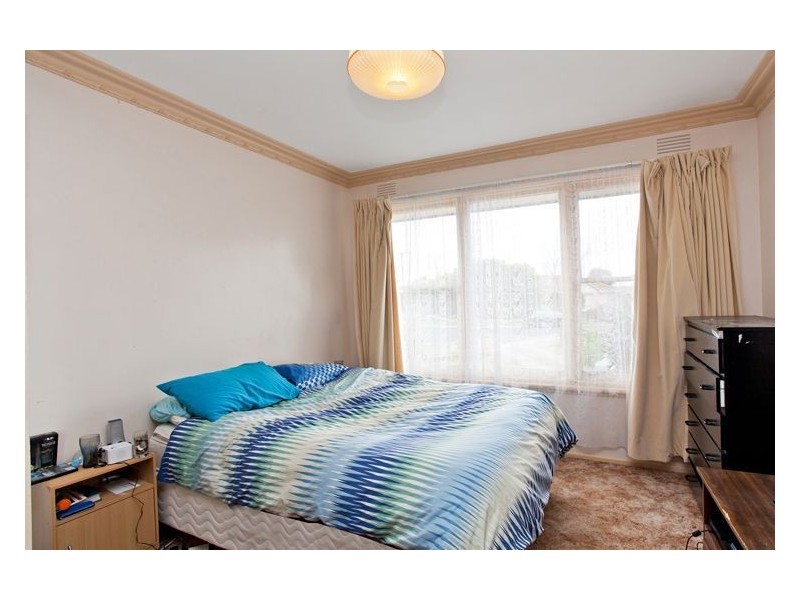 7 Oak Street, Wendouree VIC 3355