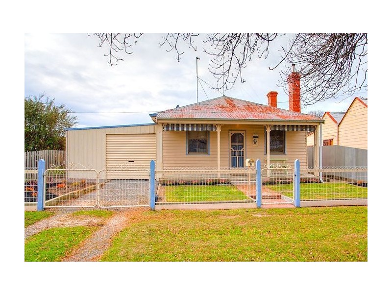 6 Comb Street, Soldiers Hill VIC 3350