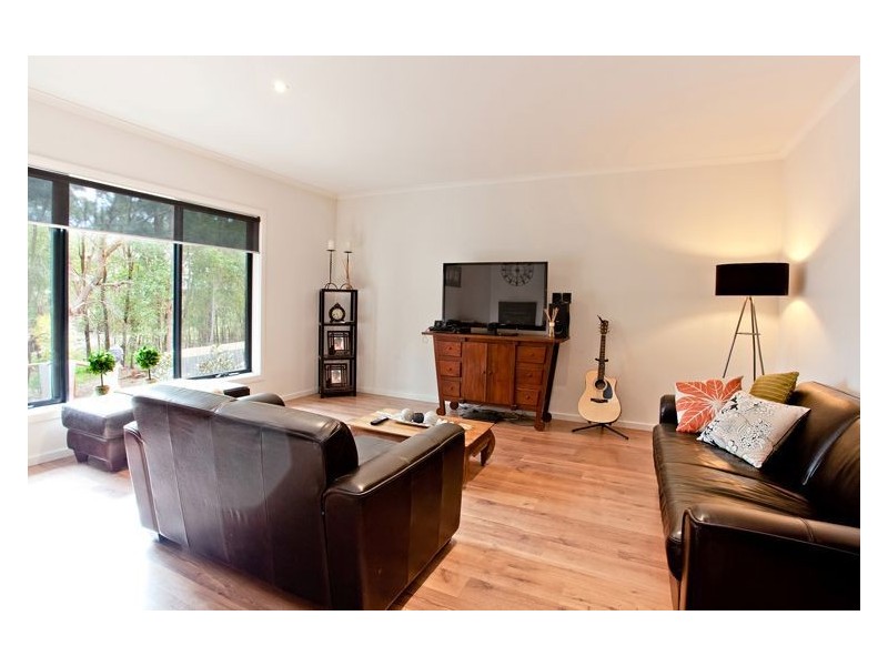 37 Wattletree Drive, Mount Helen VIC 3350