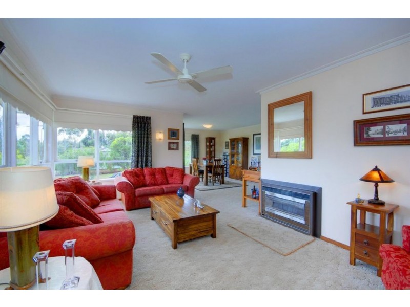 12 Maxlyn Avenue, Ballarat VIC 3350