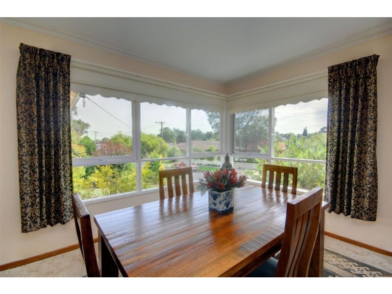 12 Maxlyn Avenue, Ballarat VIC 3350