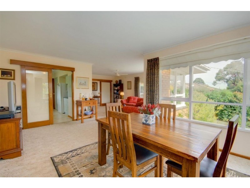 12 Maxlyn Avenue, Ballarat VIC 3350