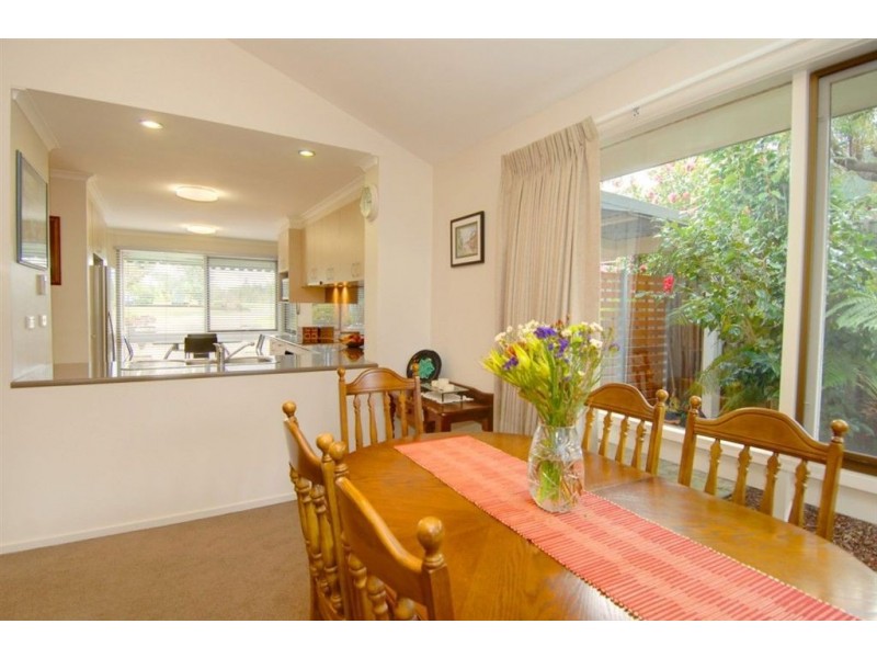 207 Tinworth Avenue, Ballarat VIC 3350