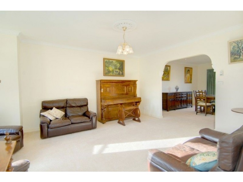 2/8 Lake Street, Lake Wendouree VIC 3350