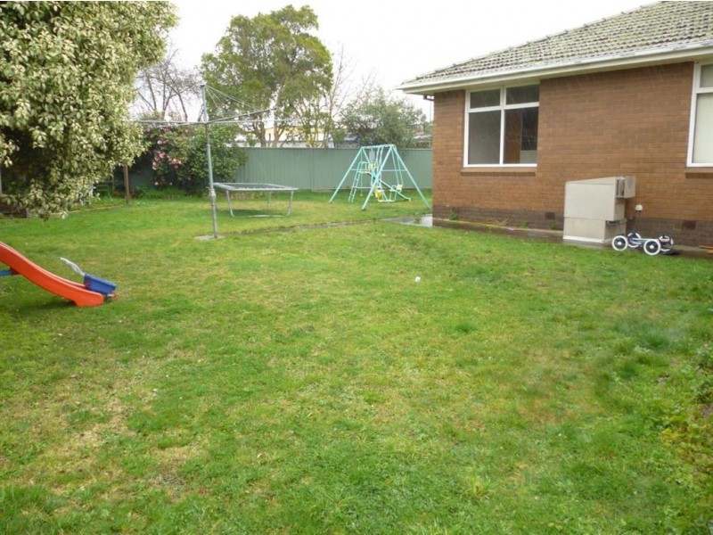 13 Pauls Crescent, Wendouree VIC 3355