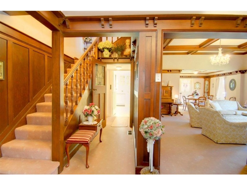 303 Wendouree Parade, Ballarat VIC 3350