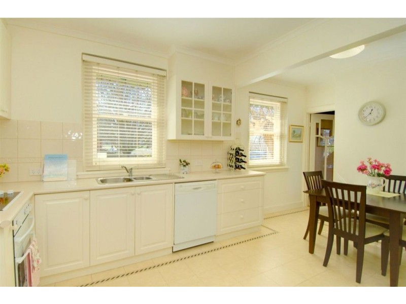 303 Wendouree Parade, Ballarat VIC 3350