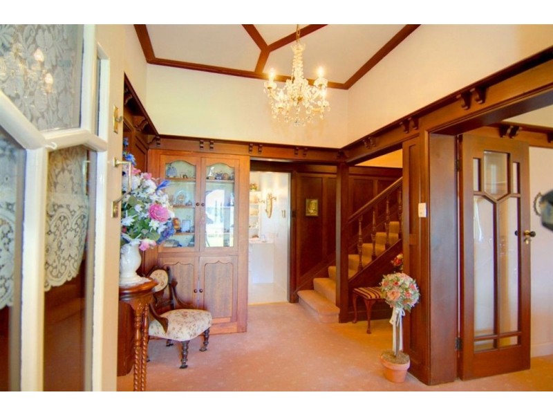 303 Wendouree Parade, Ballarat VIC 3350