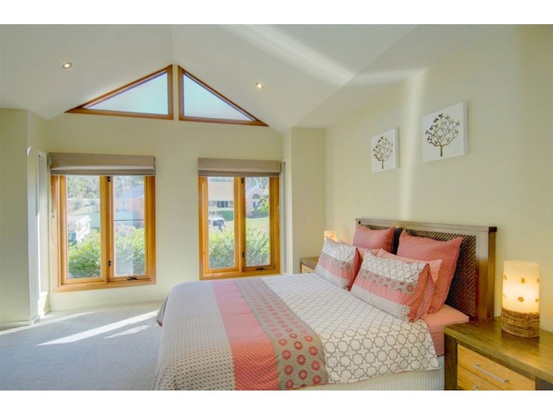 55 Darriwell Drive, Mount Helen VIC 3350